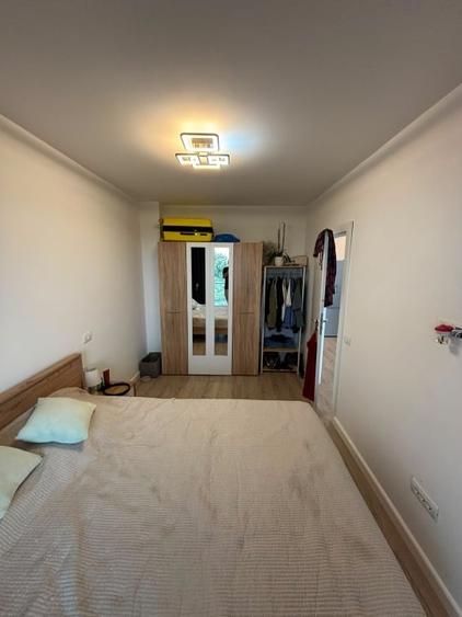 Apartament cu 2 camere semidecomandat, mobilat în Tomis Nord