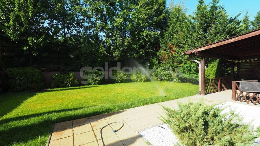 Duplex cu 7 camere cu Canalizare în Pipera