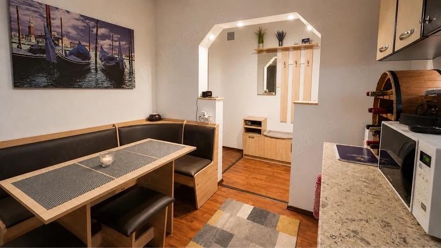 Apartament cu 2 camere decomandat în Central