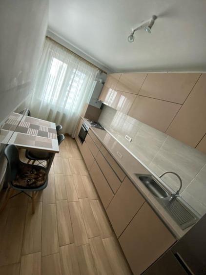 Apartament cu 2 camere decomandat în Mihai Bravu