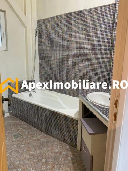 Apartament cu 3 camere decomandat în Armeneasca
