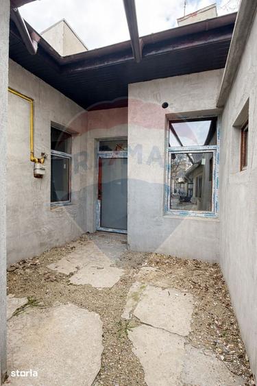 Casa / Vila cu 2 camere de vanzare in zona Dacia - 9