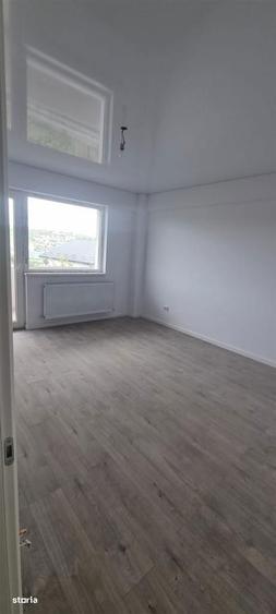 Apartament cu 2 camere decomandat în Bârnova