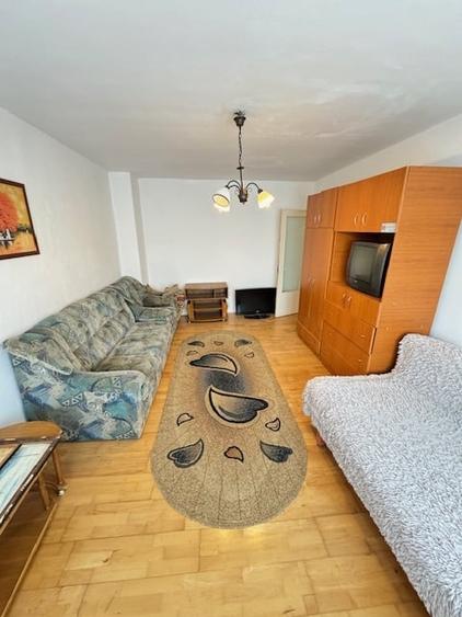 Apartament cu 2 camere decomandat, mobilat în Mioriței