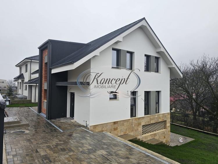 Casă individuală cu 6 camere cu Canalizare în Chinteni
