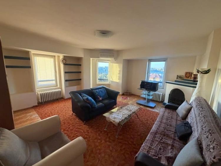Apartament cu 2 camere decomandat în P-ța Unirii