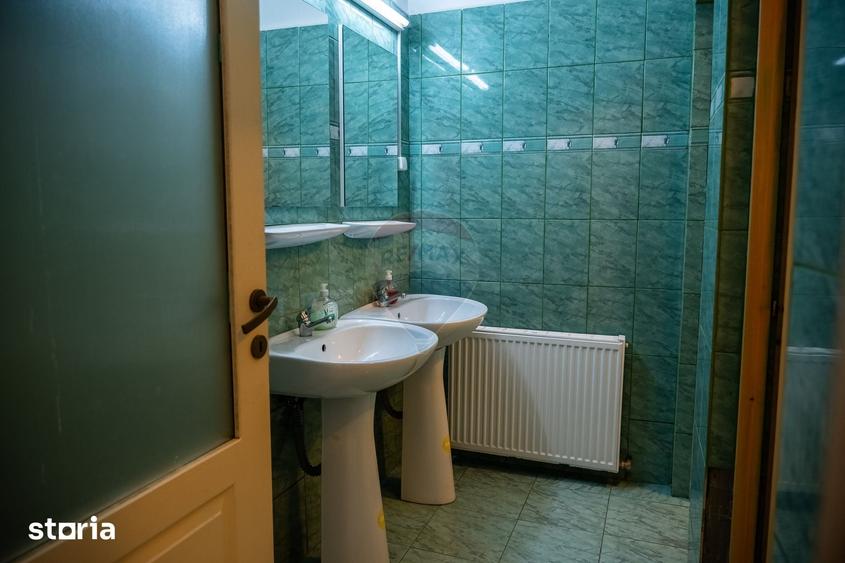 Casă cu Teren 3300 Mp în Iara