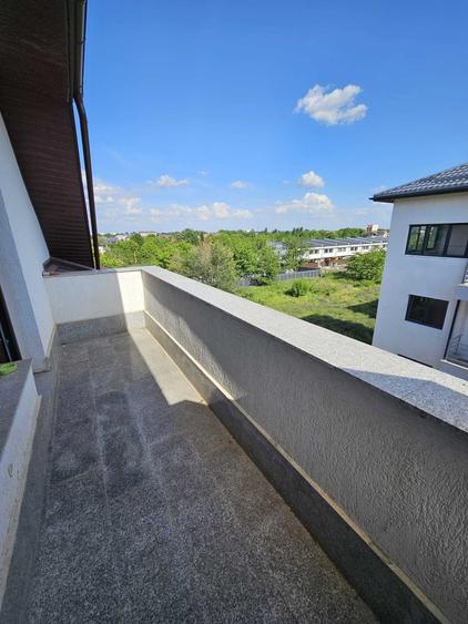 Apartament cu 2 camere decomandat în Lacul Tei