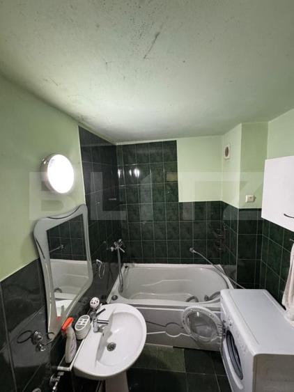 Apartament cu 3 camere decomandat, mobilat în Luduș