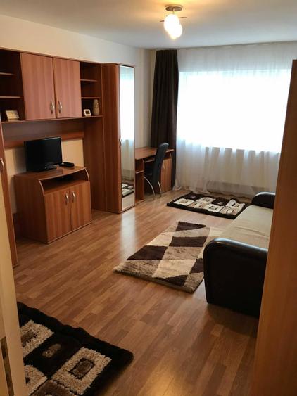 Garsonieră decomandată în Bună Ziua