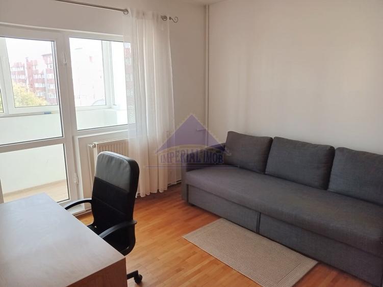 Apartament cu 3 camere decomandat în 13 Septembrie