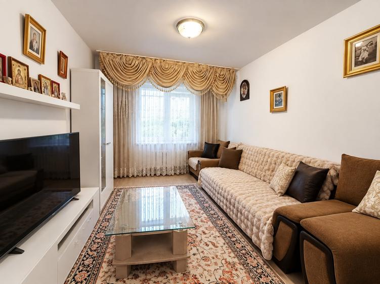 Apartament cu 2 camere decomandat, mobilat în Nicolina