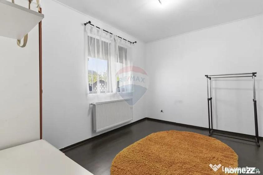 Casă cu 5 camere cu Teren 500 Mp în Șofronea
