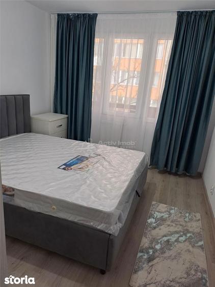 Apartament cu 3 camere semidecomandat, mobilat în Rahova