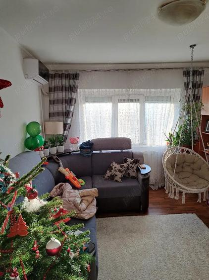 Apartament cu 2 camere decomandat în 1 Mai