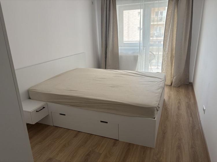Apartament cu 2 camere decomandat în Theodor Pallady