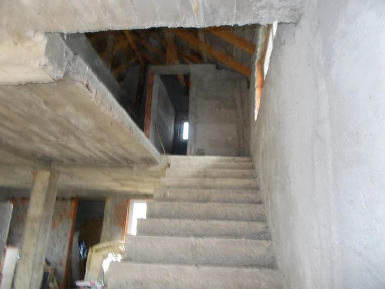 Casă cu 3 camere cu Teren 474 Mp în Giroc