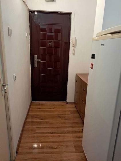 Garsonieră semidecomandată în Central