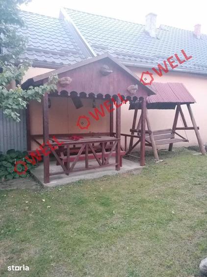 Casa familiala de vanzare in Bre?cu, la drumul principal! - 1