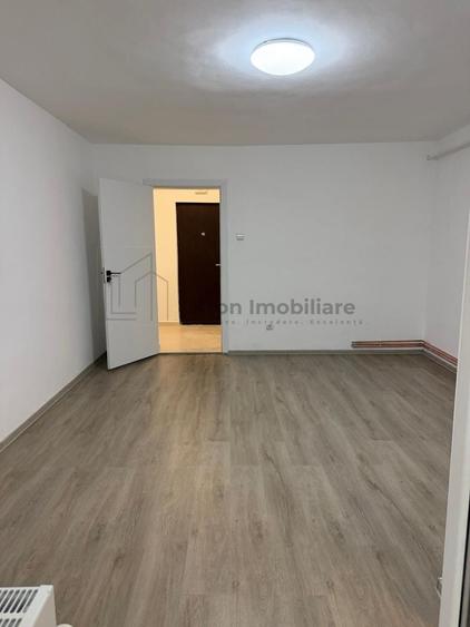 Garsonieră semidecomandată în Astra