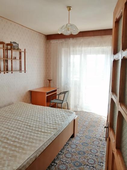 Apartament cu 4 camere, mobilat în Gară