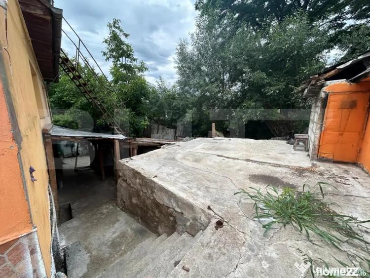 Casă cu 3 camere cu Teren 342 Mp în Central