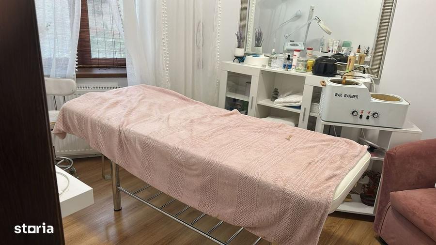 Apartament cu 3 camere semidecomandat în Dacia