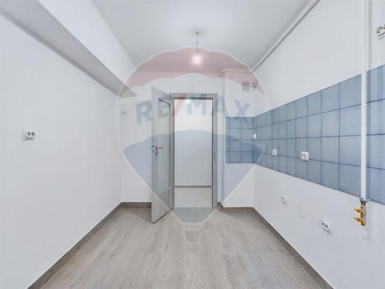 Apartament cu 4 camere decomandat în Centrul Civic