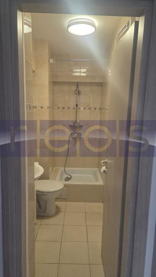 Apartament cu 4 camere decomandat, mobilat în Unirii