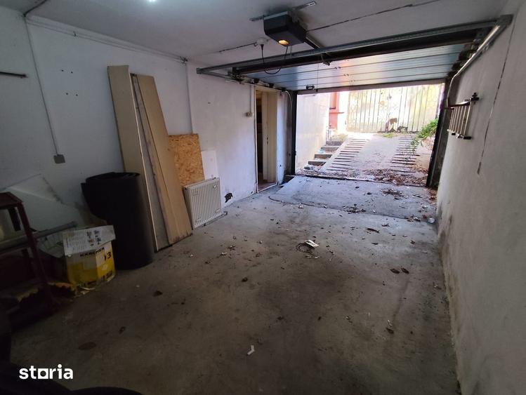 Casă cu 6 camere cu Canalizare în Chitila