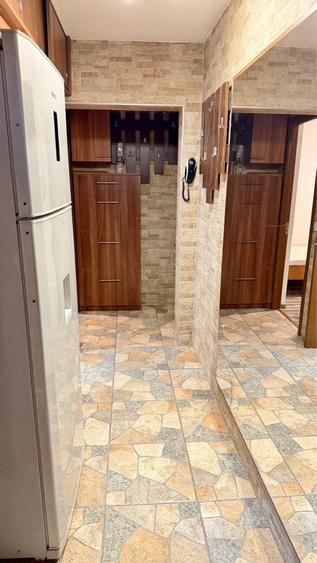 Apartament cu 3 camere nedecomandat în Central