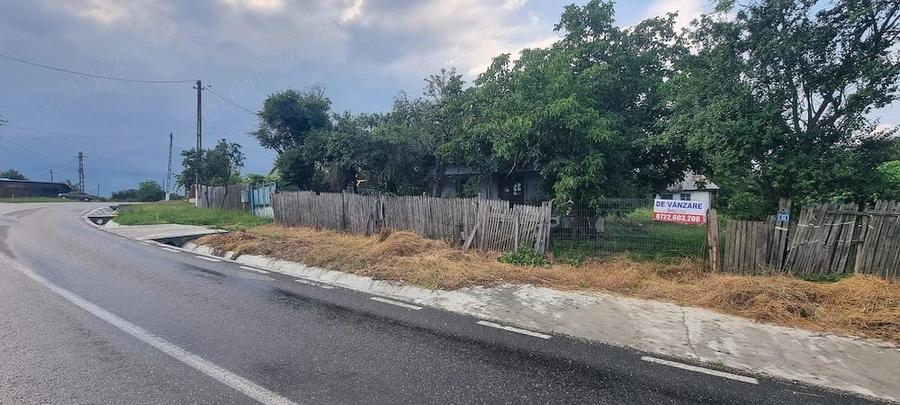 Teren de 3600 mp, în Siliștea