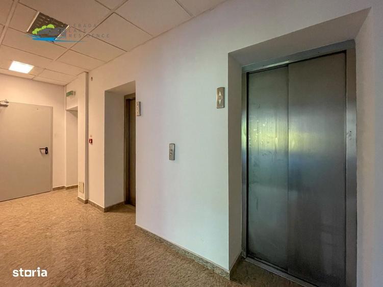 Spațiu comercial, de 1,250 mp, în Basarab