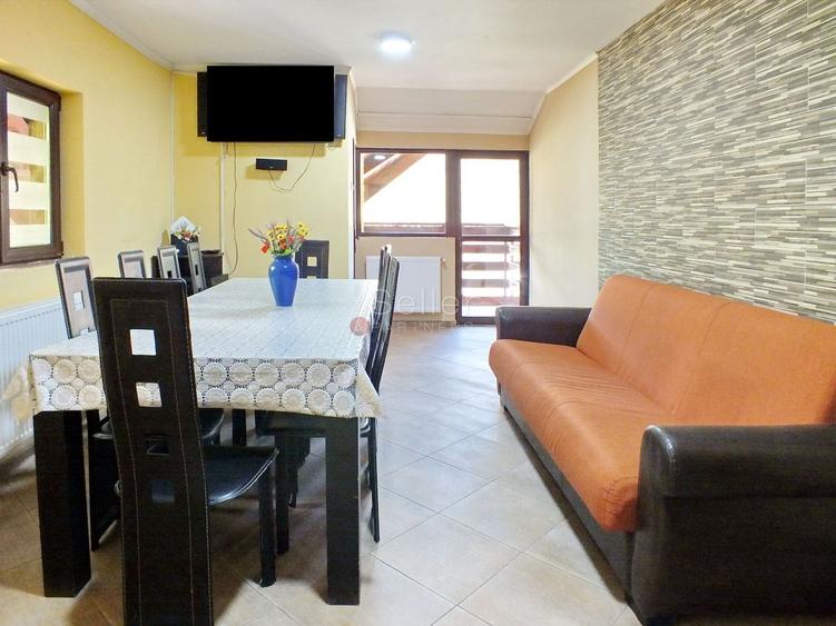 Casă individuală cu 15 camere cu Canalizare în Poiana Brașov