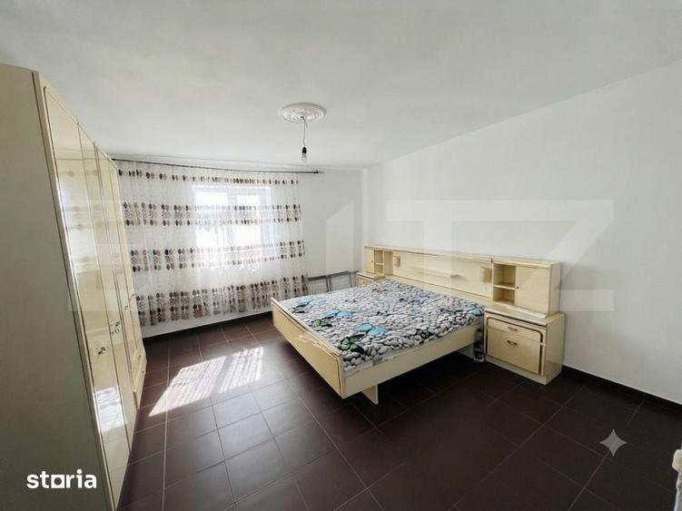 Casă cu 3 camere cu Teren 2893 Mp în Peciu Nou