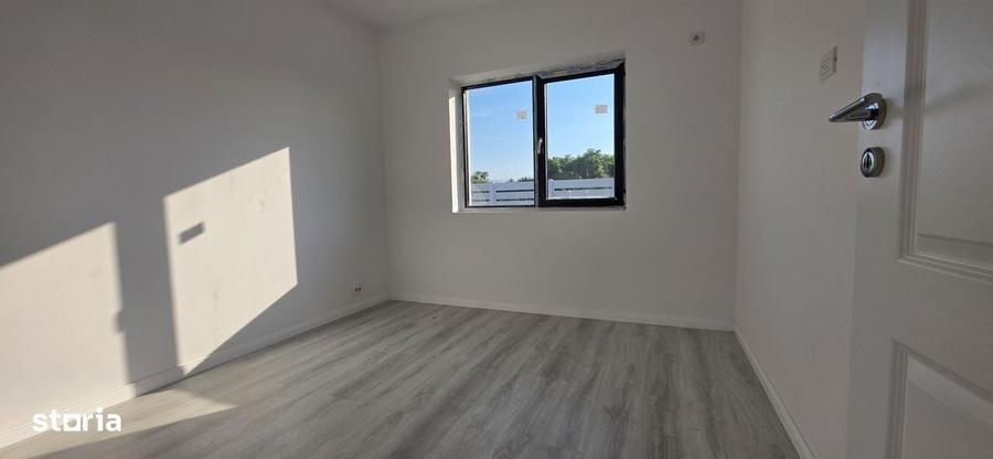 Casă cu 4 camere în Clinceni