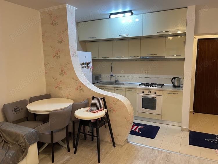 Apartament cu 3 camere decomandat în Țiglina 3