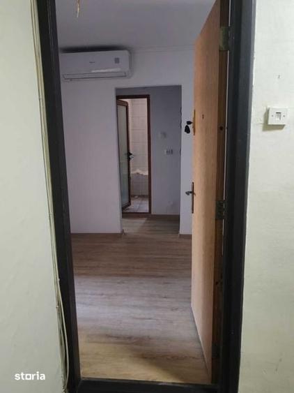 Apartament cu 2 camere decomandat în Rovine