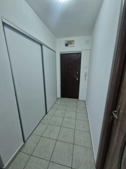 Apartament cu 2 camere decomandat în Alexandru Obregia
