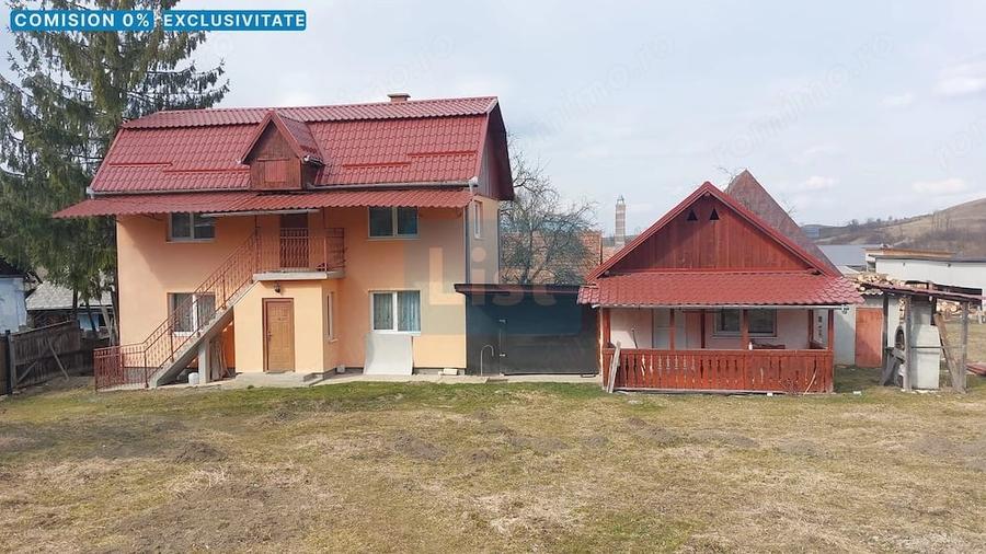 2 case, bucatarie de vara,grajd teren intravilan 2841 mp Margau Cluj - 1
