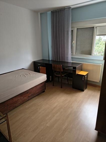 Apartament cu 3 camere decomandat în Lujerului