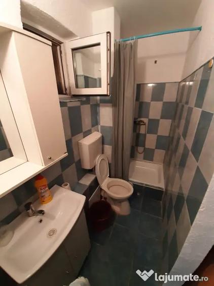 Apartament cu 2 camere nedecomandat, mobilat în Tomis Nord