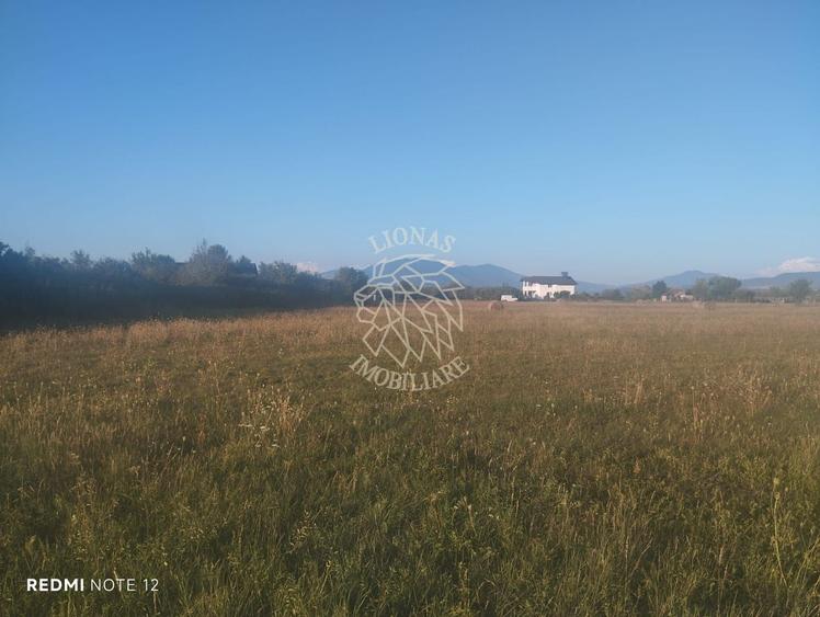 Teren Construcții intravilan de 500 mp, în Nord