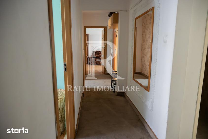 Apartament cu 3 camere decomandat în Decebal