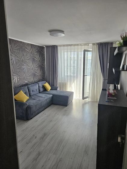 Inchiriez apartament 2 camere Semidecomandat ?os. Fundeni nr. 1 bloc 38 - 7