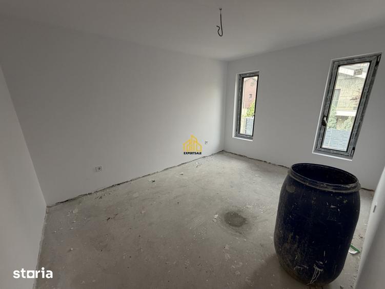 Casă cu 4 camere cu Teren 250 Mp în Prelungirea Ghencea