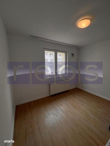 Apartament cu 3 camere decomandat în Dristor