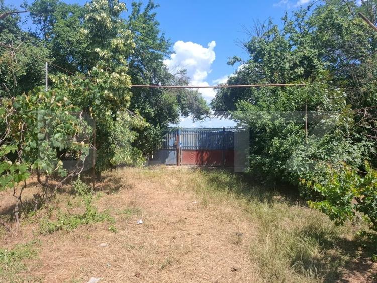 Casă individuală cu 5 camere cu Canalizare în Costeștii din Deal