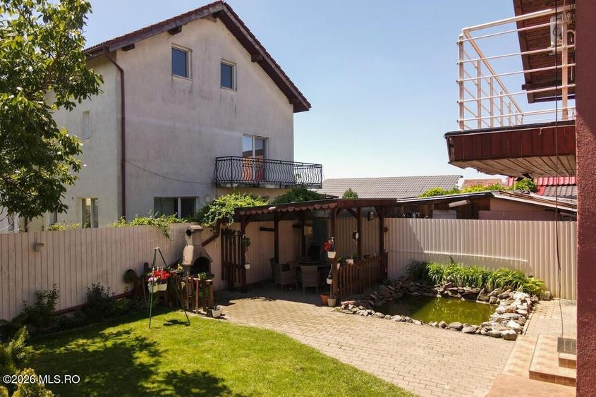 Casă individuală cu 4 camere cu Canalizare în Săcălaz