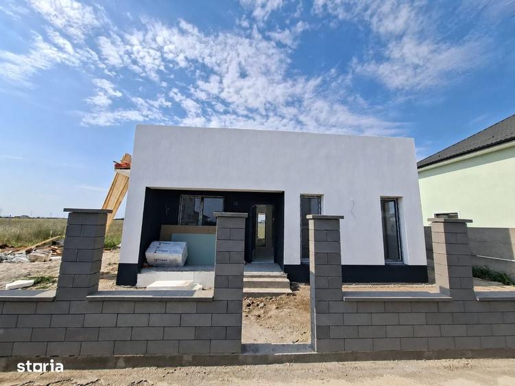 Casa Parter 4 camere/50 m Bd.1Mai /COM.BERCENI/COMISION 0% - 9